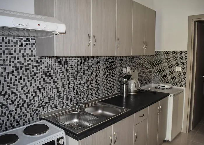 Apartamento Mirsini *