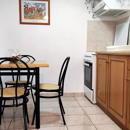 Apartman Mirsini *